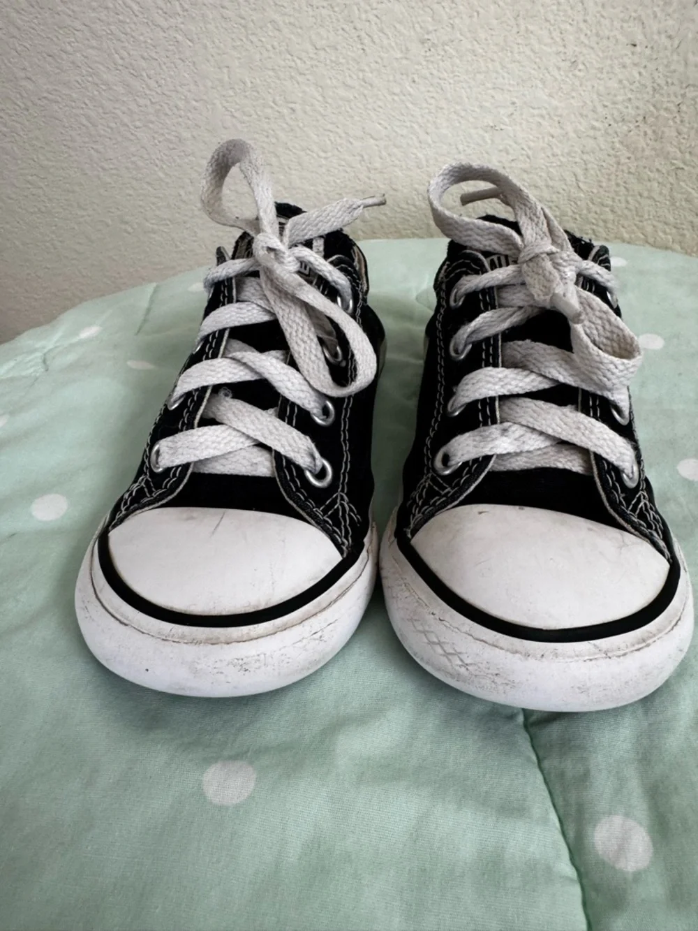 Converse black sneakers Toddler size 8